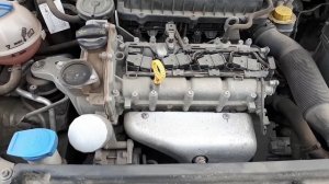 ФВ Поло. 15 года 32 тыс пробег. CFNA. Стук на холодном запуске.