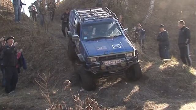 Легендарный Nissan Datsun и ГРЯЗЬ! смотреть онлайн