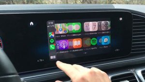 2021 Mercedes Benz GLE Apple CarPlay Tutorial (So Close To Perfection!!)