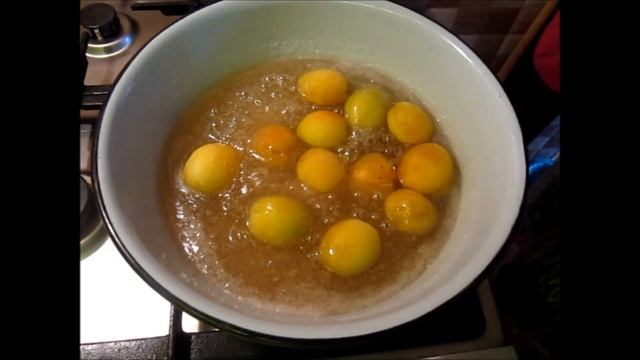 Абрикосовое варенье с миндалем. Apricot jam with almonds. გარგარის მურაბა ნუშით. смотреть онлайн