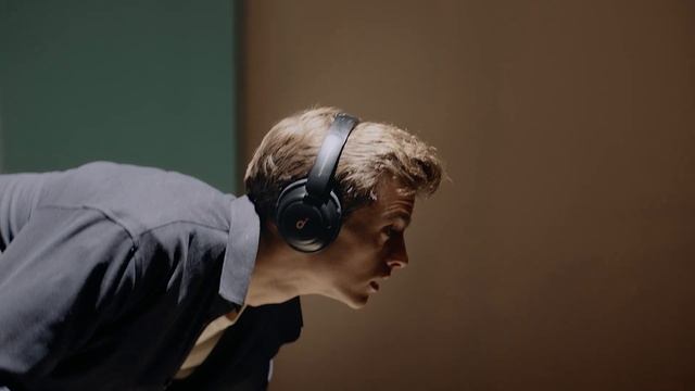 Soundcore Life Q30 смотреть онлайн