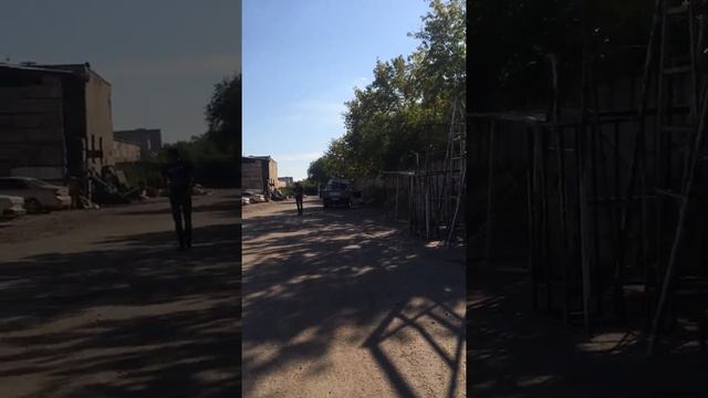 Газель раскачивает
