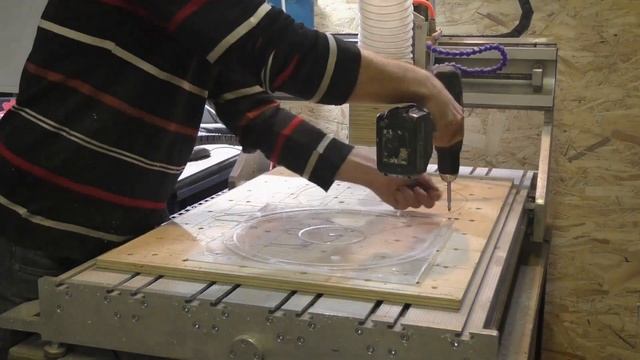 СТРУЖКОУДАЛИТЕЛЬ СВОИМИ РУКАМИ. ЧАСТЬ ВТОРАЯ: ЦИКЛОН ДЛЯ СТРУЖКООТСОСА смотреть онлайн