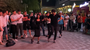 Чеченская Дари Дури Лезгинка 2023 Девушки Танцуют Улица Арбат Lezginka Казахстан ALISHKA Алма-Ата