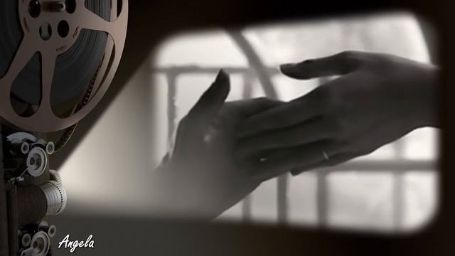 Leonard Cohen - Dance Me To The End Of Love  - Official Video.mp4 смотреть онлайн