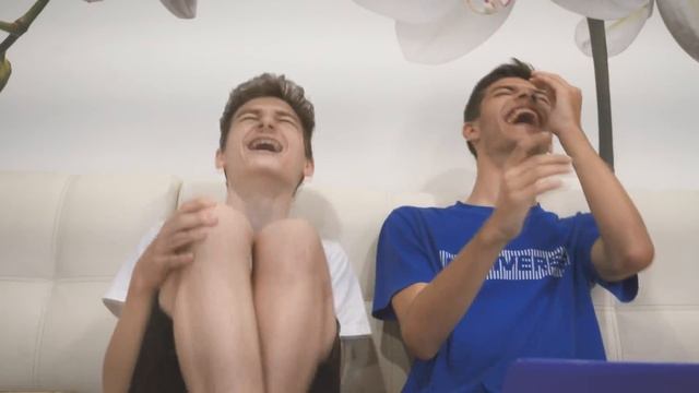 СМОТРИМ НАШИ СТАРЫЕ ВИДЕО смотреть онлайн