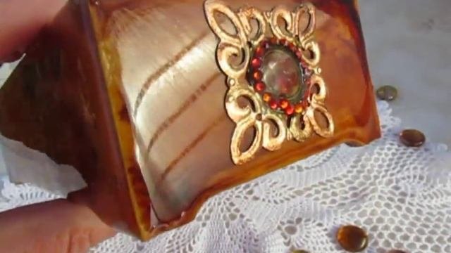 Янтарная шкатулка - ручная работа. Имитация янтаря.