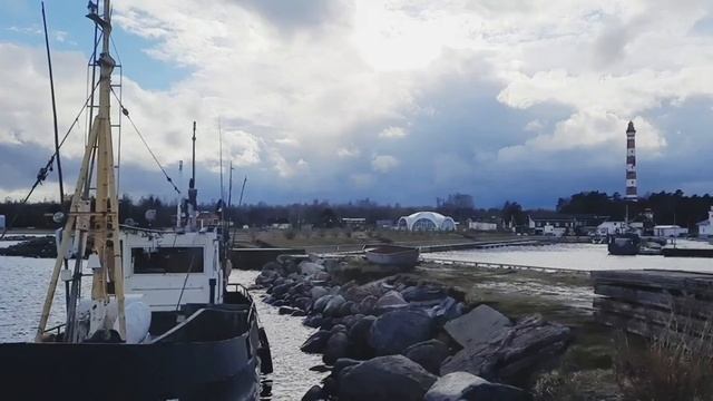 Осиновецкий маяк на Ладожском озере.