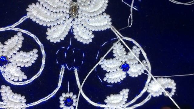 Старинная русская техника вышивки "сажение по бели".
