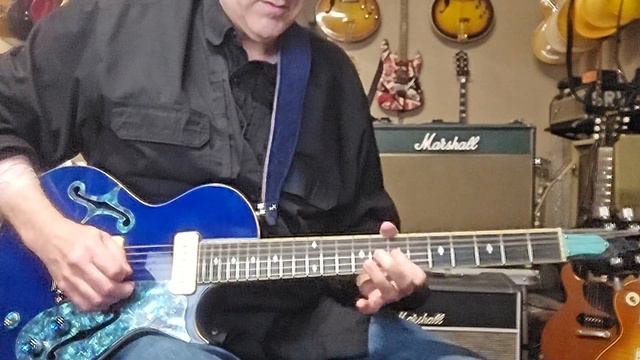 Epiphone Nighthawk with Ratio tuners and P90 pickups. смотреть онлайн