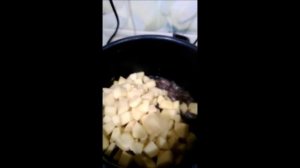 Жаренная картошка с куриными сердечками в мультиварке-скороварке Redmond RMC-M4504