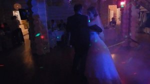 Танец Отца с Дочерью и передача в руки Жениху (в 2:30)