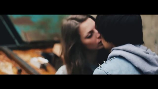 Тимур Спб ft.Sk-Шёпотом по сердцу смотреть онлайн