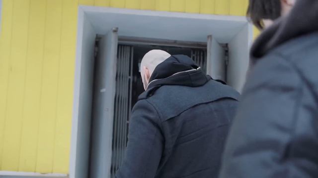 Миллионер из Трущоб/Вахтанг/Парень из Беларуси смотреть онлайн