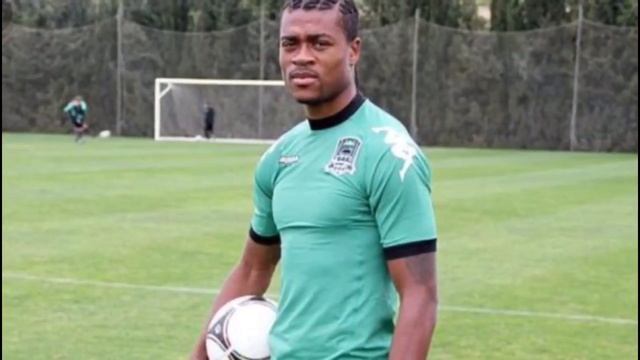 ТОП-5 футболистов с модными прическами смотреть онлайн