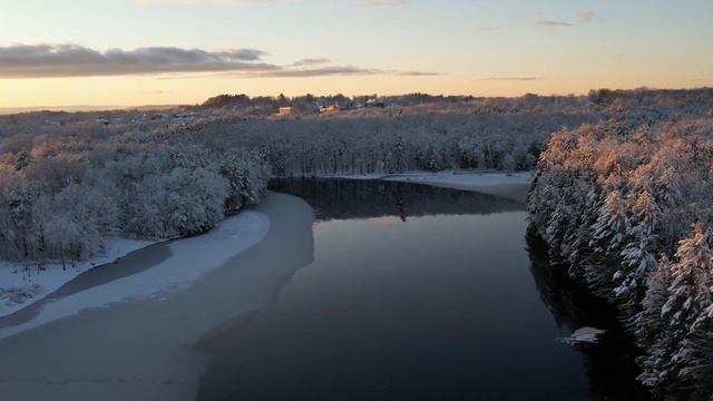 зимняя река