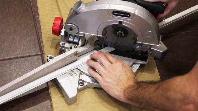 Светодиодная подсветка рабочей зоны кухни Установка профиля с led лентой смотреть онлайн