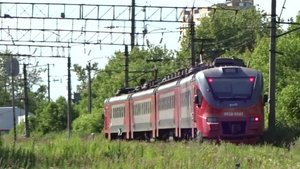 Электропоезд ЭП3Д-0042 прибывает на станцию Мыза, Нижний Новгород