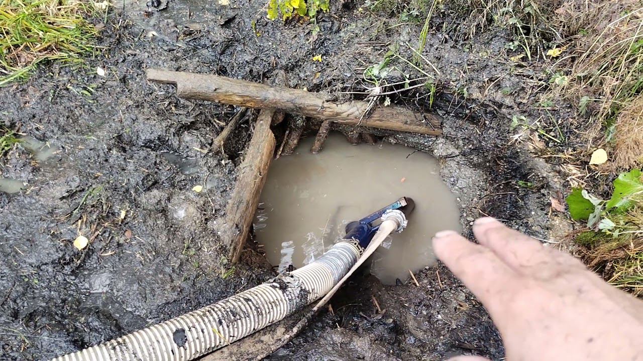 Фрагмент из снятого за 16.09.2021 Нашел дедовский шурф с крепью смотреть онлайн