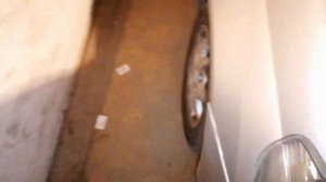 Тиктокеры спёрли колпачки. Как снять фару тойота Платц.