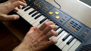 Тест MIDI клавиатуры из детской игрушки-синтезатора