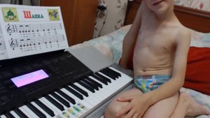 игра на запоминание нот и развитие муз.слуха. занятия по пособиям Е.Железновой "музыка с мамой"
