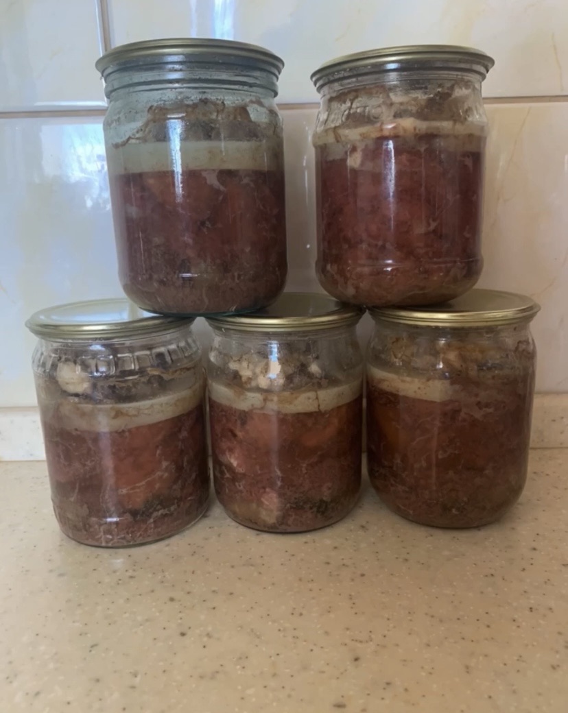 Тушенка из говядины в духовке