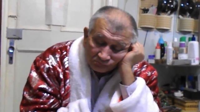 Уставший дедушка мороз :) смотреть онлайн