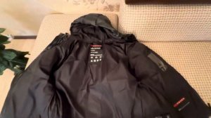 Смотрим пуховики Prada и Trapstar, сравниваем с обычной курткой за 2 тысячи рублей