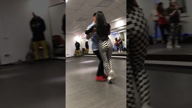 Bujin and Tuvshuu Kizomba demo video after workshop at Ulan-Ude смотреть онлайн