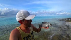 Выживание на необитаемом острове [4-Часть] Делаю удочку и ловлю рыбу. Строю новый шалаш