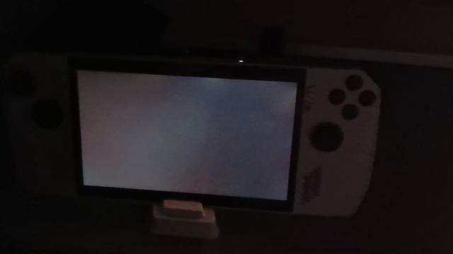 ГЛЮК ИГРОВОЙ КОНСОЛИ ASUS ROG ALLY. Неотключающаяся подсветка экрана смотреть онлайн