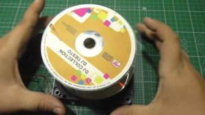 Как сделать оптическую иллюзию из CD дисков.
