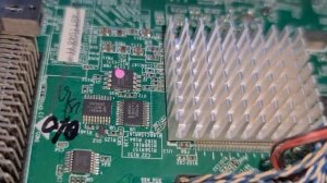 TELEFUNKEN TF-LED40S28T2 не включается