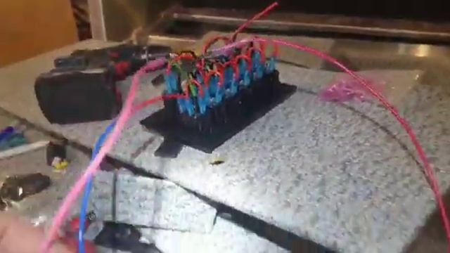 Электрика в лодке! Подключение кнопок с aliexpress к предохранителям! смотреть онлайн