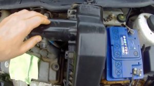Замена воздушного фильтра Пежо 206 Седан Peugeot 206
