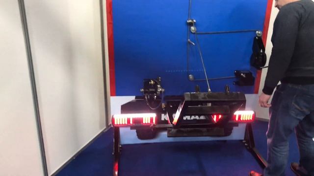 Выставочный стенд. Работа Лебедки Подьема Запасного Колеса (ДЗК) Урал 4320-3105838 смотреть онлайн