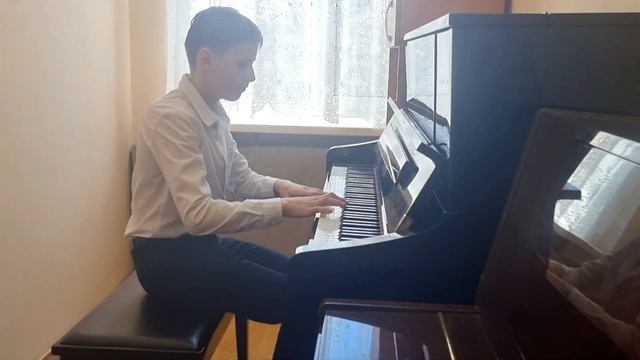 Е.Дэвис Последние жёлтые листья. А.Классен Петух и куры. исп. Герасимов Фёдор, ДМХШ N1 г.о.Самара смотреть онлайн