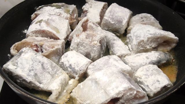 Минтай в томатном соусе
