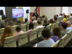 С общественниками ЕАО встретился директор Президентского фонда культурных инициатив Роман Карманов