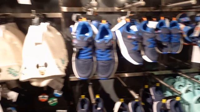 ЕДЕМ В ОПТИКУ ЗАБИРАТЬ НОВЫЕ ОЧКИ . ШОППИНГ . БАССЕЙН ./ГЕРМАНИЯ смотреть онлайн