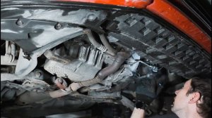 Замена масла и масляного фильтра в двигателе автомобиля Audi A1 1,4 TFSI