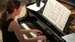 Павел Чесноков, ст. Г. Гейне "Катит весна"