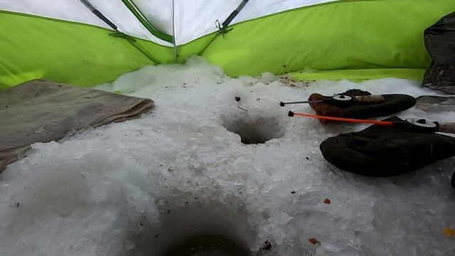 За сорогой (плотвой) Моя прикормка. Заключительная рыбалка 2022. смотреть онлайн