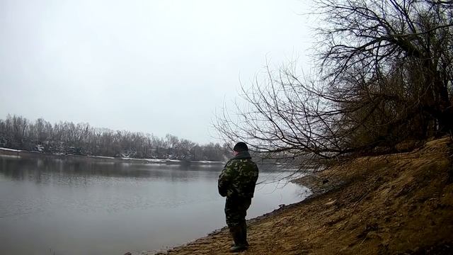 Определение рельефа дна маркерным грузом. Как пробить точку лова фидером.