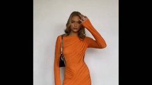 Сексуальное женское мини -платье вырезами