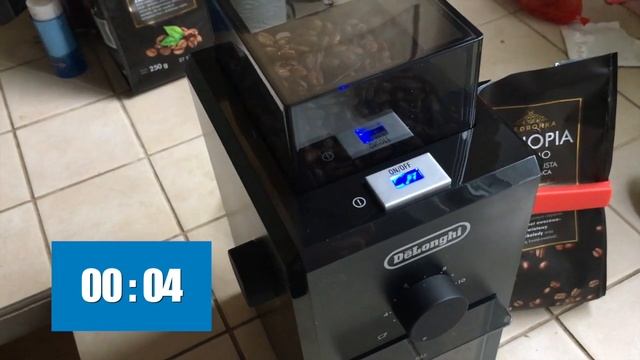 DeLonghi KG79 Professional Burr Grinder Quick Review смотреть онлайн
