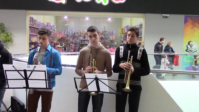 В.Солонский "Свинг" - г. Мариуполь "Порт-Сити"джаз-ансамбль школы искусств смотреть онлайн