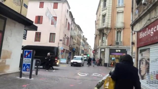 ?? На связи Макон Франция Франция смотреть онлайн