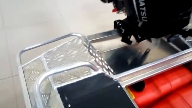 Обзор/сравнение лодки NewStyle-390Next и 390Easy смотреть онлайн